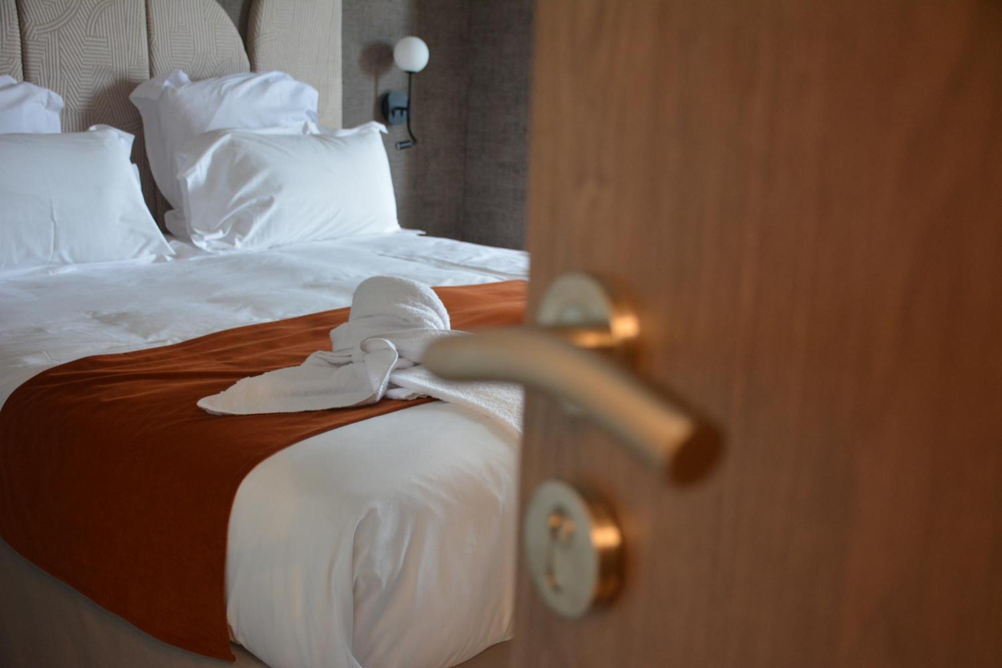 Hotel Breizh Du Golfe Арзон Екстериор снимка